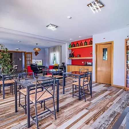 Вилла Spacious In With A Private Year-round Pool *