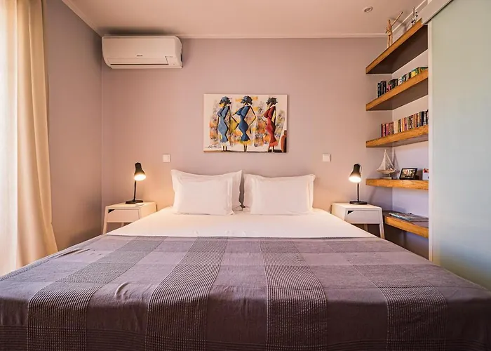 Spacious In With A Private Year-round Pool Вилла