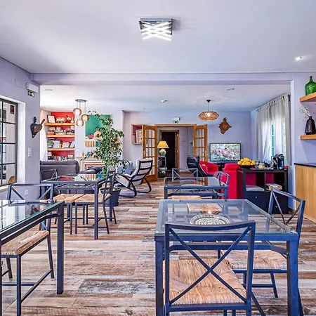 Villa Spacious In With A Private Year-round Pool *