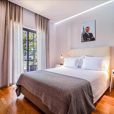 Villa Spacious In With A Private Year-round Pool *