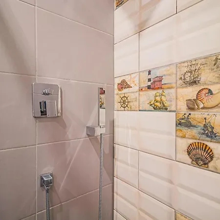 Villa Spacious In With A Private Year-round Pool