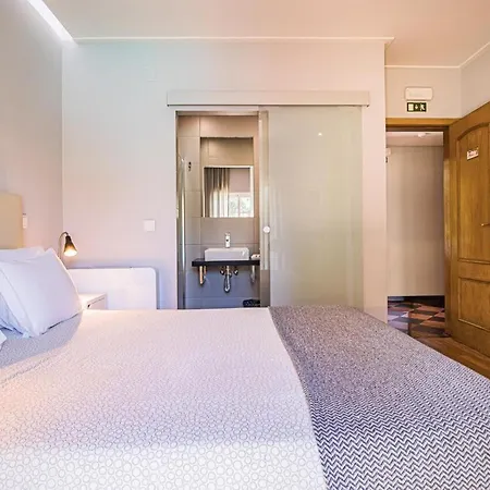 Spacious In With A Private Year-round Pool *