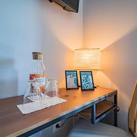 Spacious In With A Private Year-round Pool Sesimbra