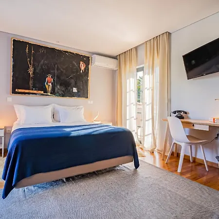 Spacious In With A Private Year-round Pool Villa Sesimbra