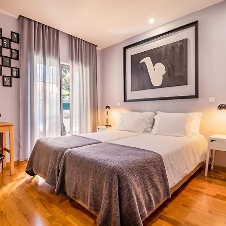 Villa Spacious In With A Private Year-round Pool *