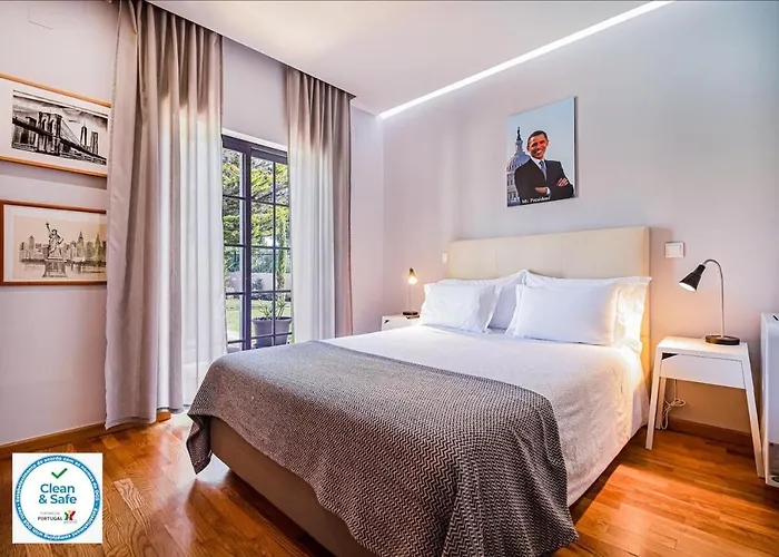 Villa Spacious In With A Private Year-round Pool *